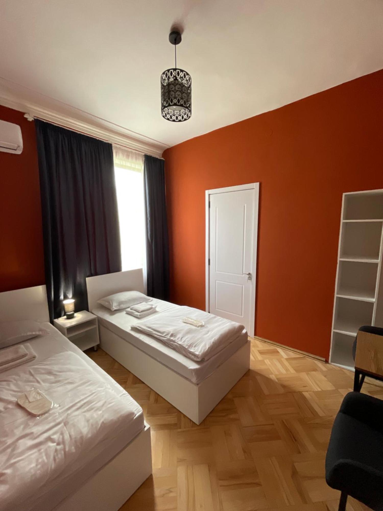 Guest House Top Floor Telavi Pokoj fotografie