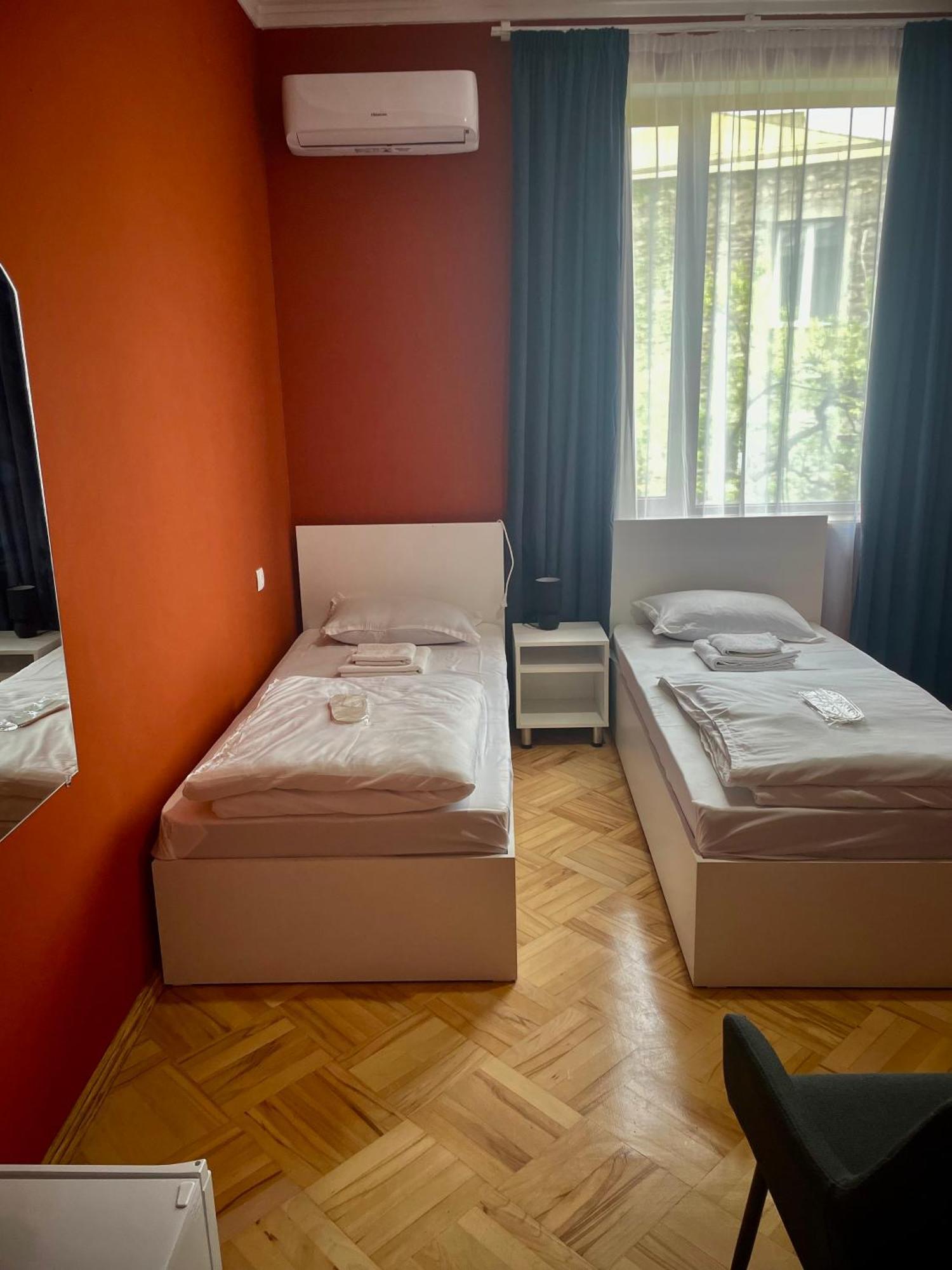 Guest House Top Floor Telavi Pokoj fotografie